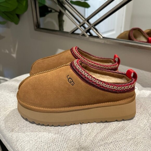 UGG Tazz Platform Slippers Chestnut - Picture 1 of 6